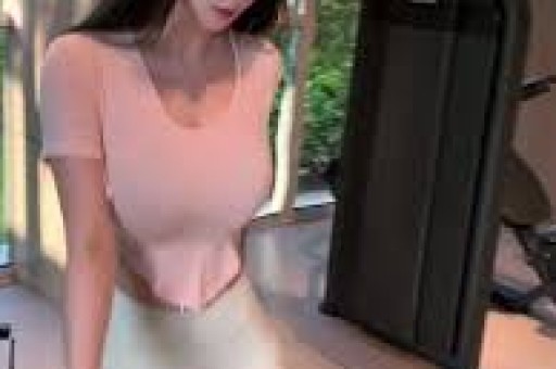 白鹿黑历史被大起底对前辈无礼学历造假发布辱华辱女争议视频