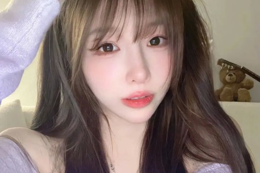 娱乐圈大瓜连环炸：黑眼圈男星疑隐瞒二胎冷巴豪车代言照常走花路