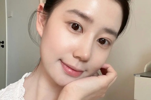 赵露思七月行程图出炉全是商务拍摄毫无进组或录制综艺的行程